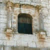 Detalle de ventana antes de restaurarla