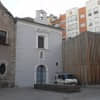 Vista de la fachada de la capilla después de la restauración